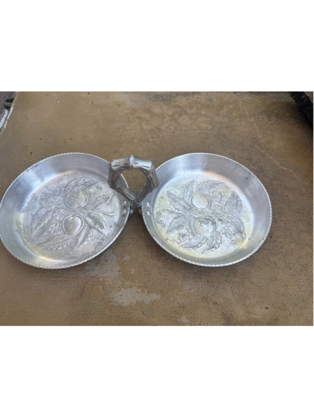 Vtg Everlast Forged Aluminum Floral Bamboo Dual Double Serving Dish Nuts Candy